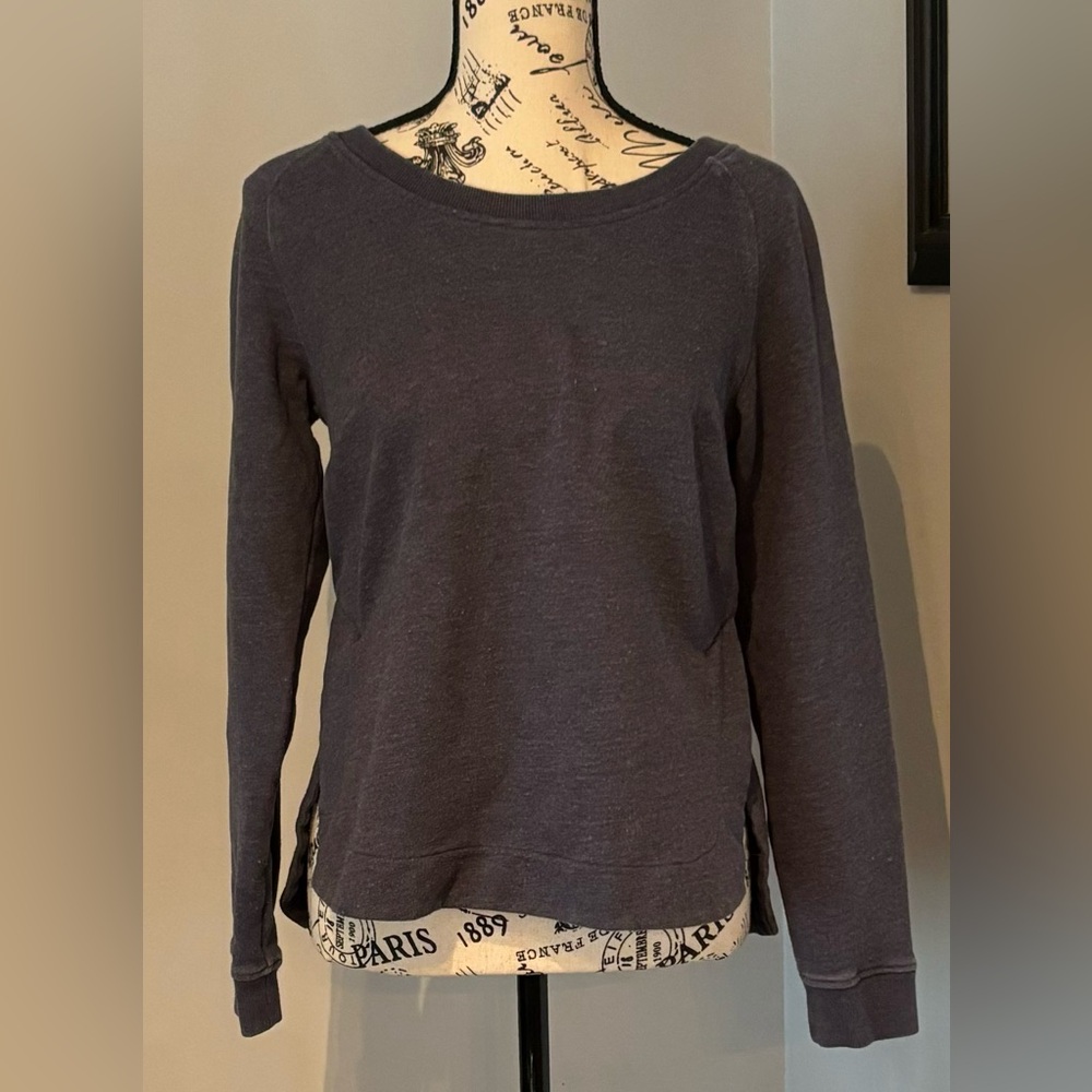 Lole women’s sweatshirt size Small